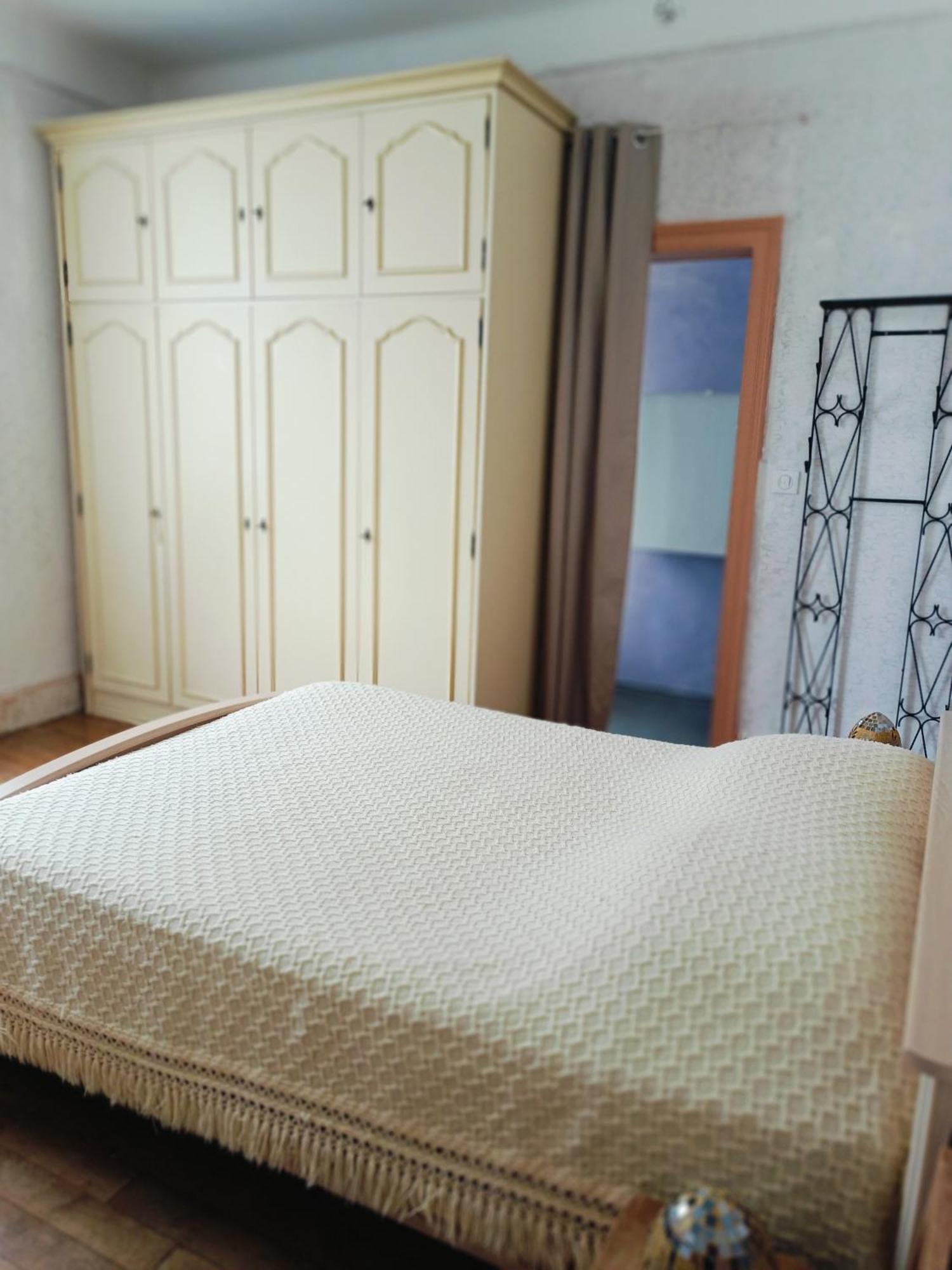 Chambre D'Hote Dans Maison Atypique Possibilite 1 Lit Supplementaire Pour 15 Euros Sancoins Exterior foto